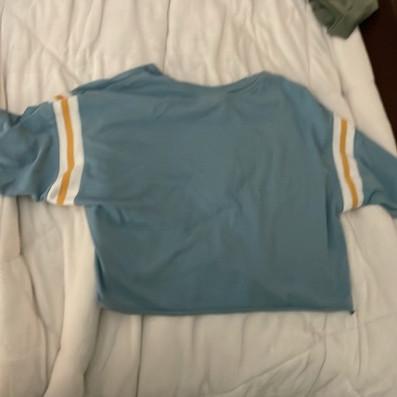 Blue top - Picture 2 of 3